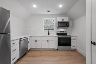 1134 Forest St N - Photo 11