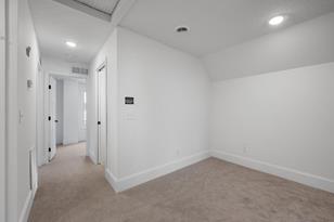 1134 Forest St N - Photo 9