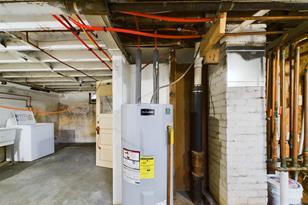 203 W 6th St - Photo 17