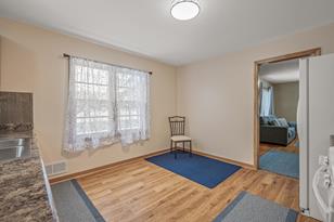 5109 Douglas Dr N - Photo 3