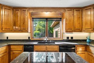 1622 Oakways St - Photo 31