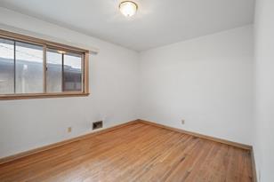 1329 Sumner St - Photo 15