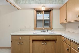 1329 Sumner St - Photo 9