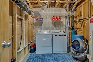 972 Waters Edge Cir - Photo 17