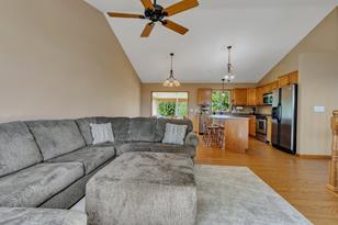 972 Waters Edge Cir - Photo 3