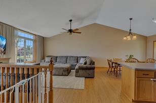 972 Waters Edge Cir - Photo 5
