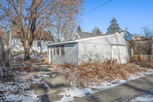 1544 Beech St - Photo 17