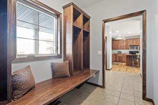 13858 9th Ave S - Photo 15