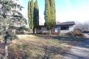 928 110th St - Photo 3