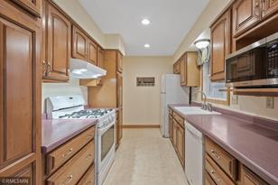 2149 Radatz Ave - Photo 9