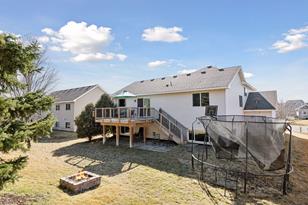 864 Forest Edge Dr - Photo 11