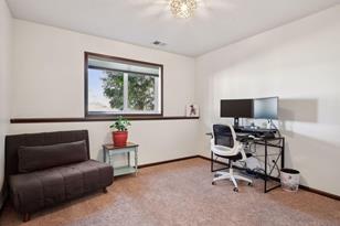 864 Forest Edge Dr - Photo 9