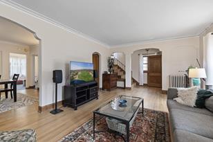1115 Vincent Ave N - Photo 7