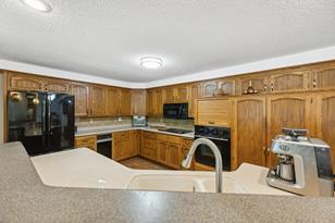 2333 Hawthorn Hill Road NE - Photo 3