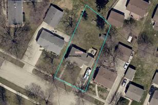 412 Clary St, Worthington MN  56187-1109 exterior