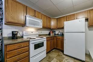 808 Southview Ct E - Photo 17