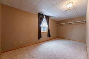 808 Southview Ct E - Photo 15