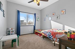 863 Forest Edge Dr - Photo 13