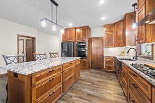 2451 Chad Ct - Photo 5