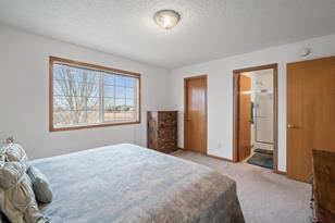 685 Westchester Ave - Photo 9