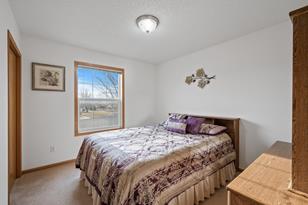 685 Westchester Ave - Photo 13