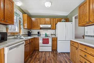 4660 107th Ave NE - Photo 5