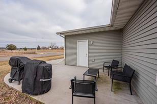 631 Wood Street N - Photo 47