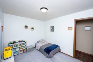 631 Wood Street N - Photo 27