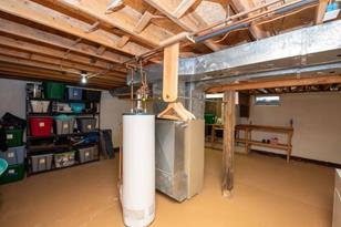 631 Wood Street N - Photo 33