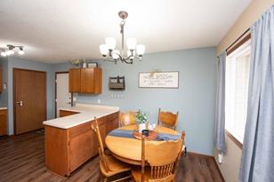 631 Wood Street N - Photo 7