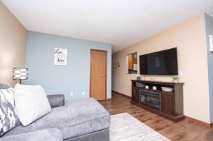 631 Wood Street N - Photo 9