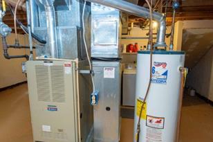 631 Wood Street N - Photo 37