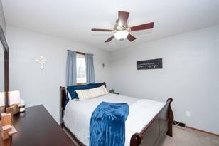 631 Wood Street N - Photo 17