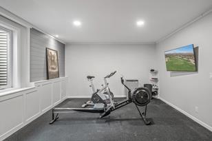 8440 Bloomington Ave - Photo 33