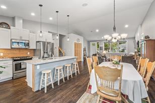 8440 Bloomington Ave - Photo 5