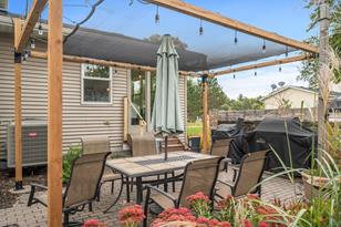 8440 Bloomington Ave - Photo 39