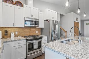 8440 Bloomington Ave - Photo 7