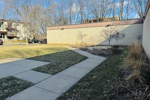 240 Wentworth Ave W - Photo 15