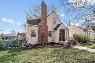 752 Montana Ave E - Photo 3