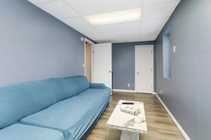 305 Jackson Ave N - Photo 5