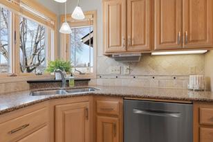 6382 Ballantine Ave - Photo 3