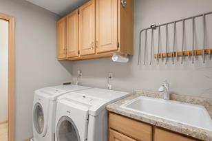 6382 Ballantine Ave - Photo 11