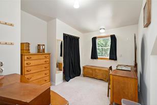 4904 Main St E - Photo 5