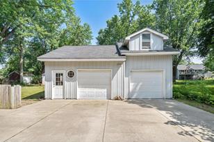 4904 Main St E - Photo 13