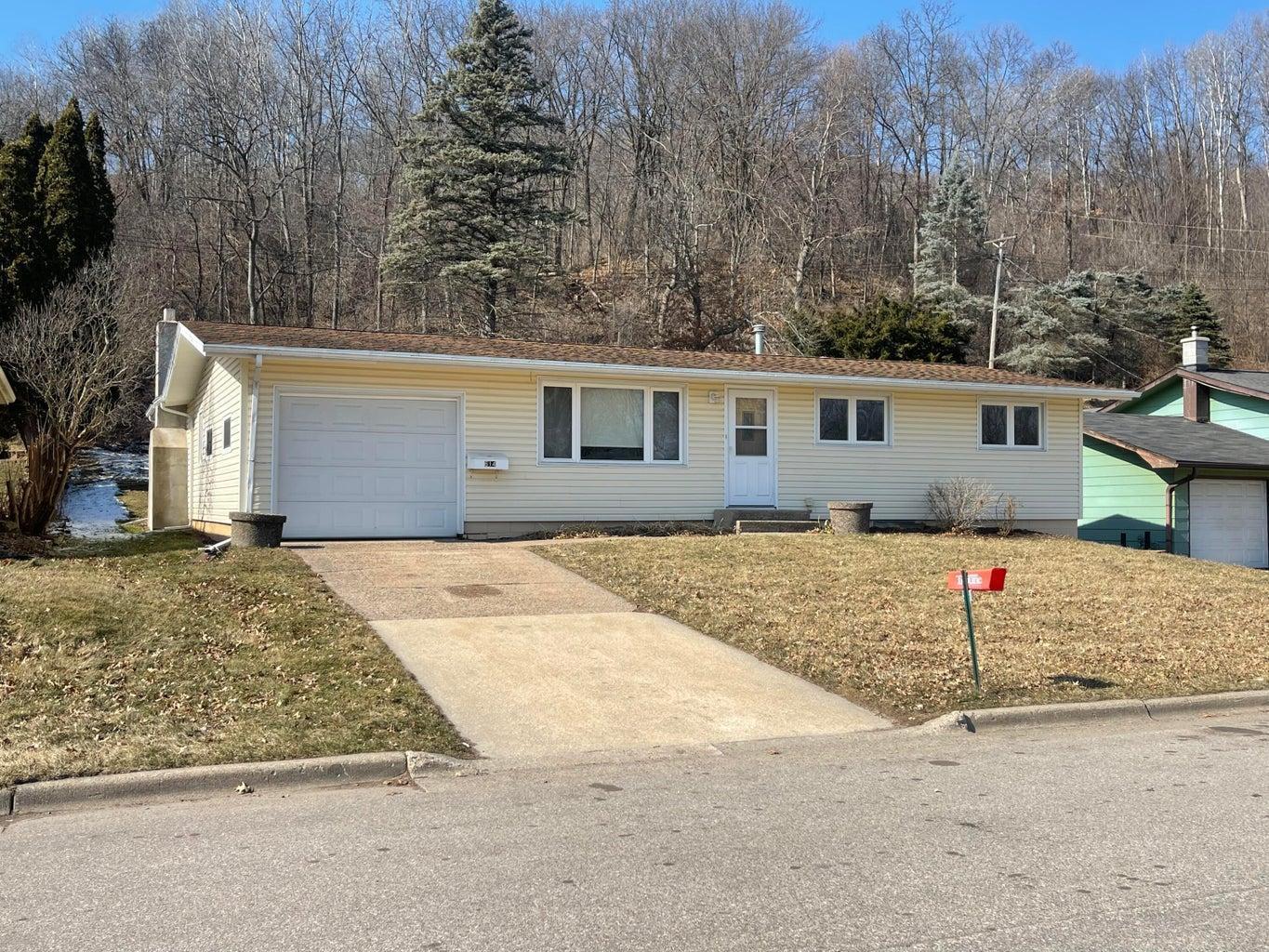 614 Larch Ave, La Crescent, MN 55947 MLS 6496997 Coldwell Banker