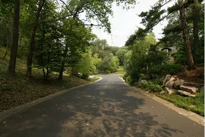 1408 Alpine Pass, Golden Valley, MN 55416 - Photo 5