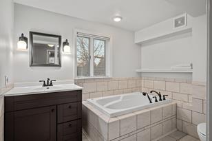 709 Summit Ave W - Photo 17