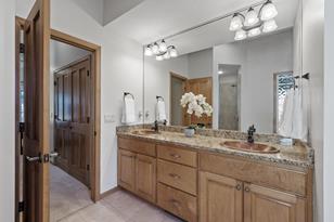 4748 Cumberland St - Photo 21