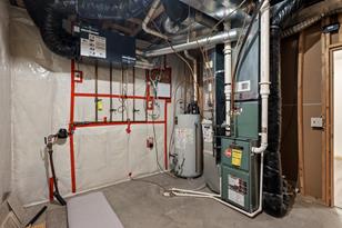 4748 Cumberland St - Photo 43