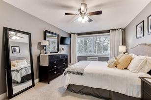 205 Barry Ave S - Photo 15